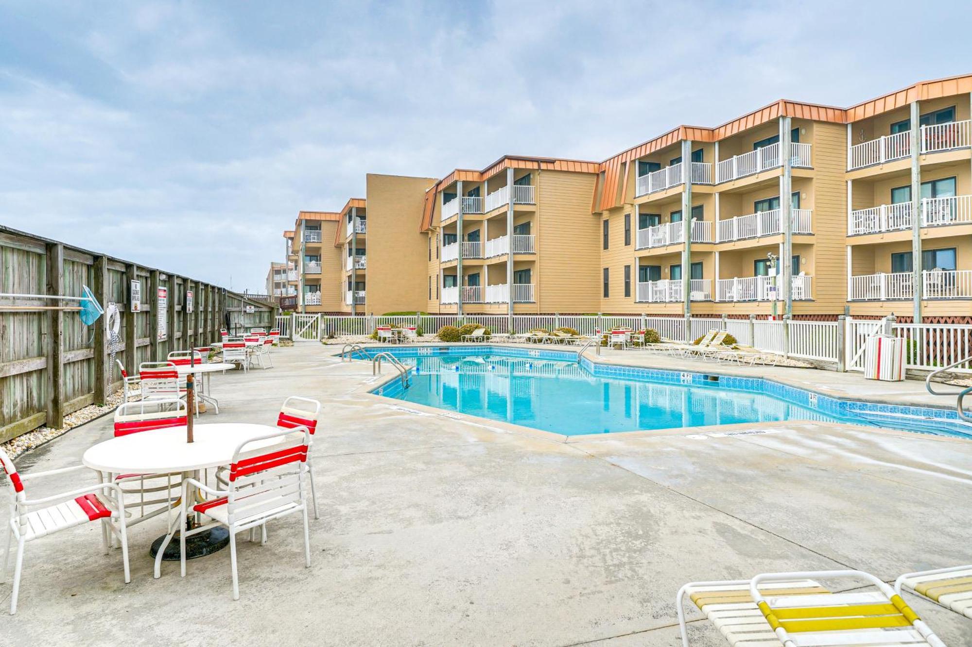 Steps To The Beach Oceanfront Condo With Lanai! North Topsail Beach Exteriér fotografie